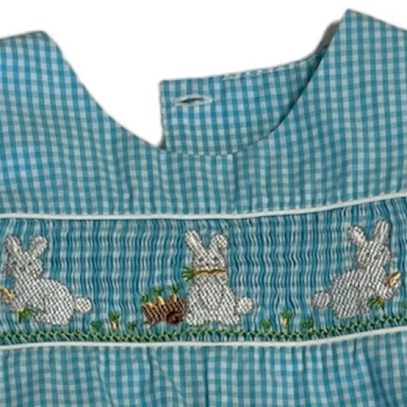 Petit Ami Blue Gingham
2 pc Smocked Romper Baby Boy sz 3mo
Easter Bunny - Picture 12 of 14